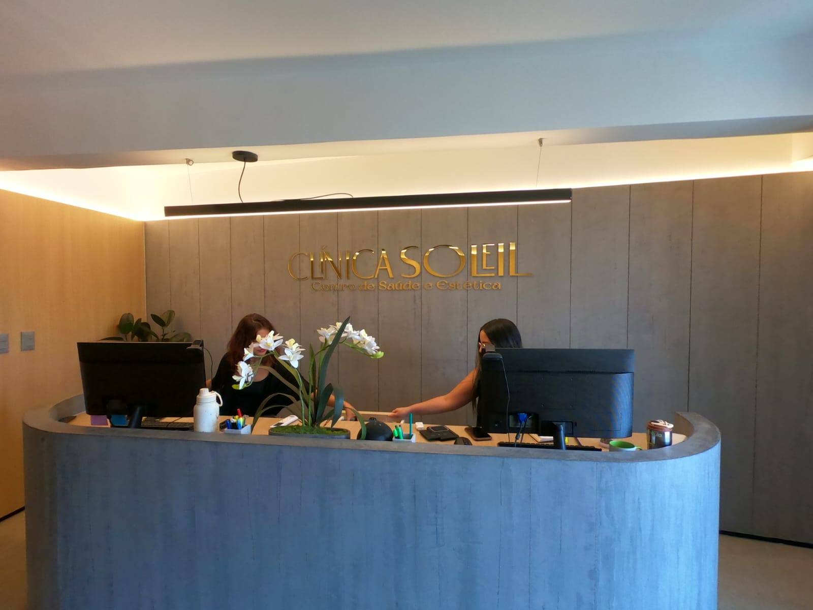 fa4afbaf-a499-4e1d-87c3-d27c89345995